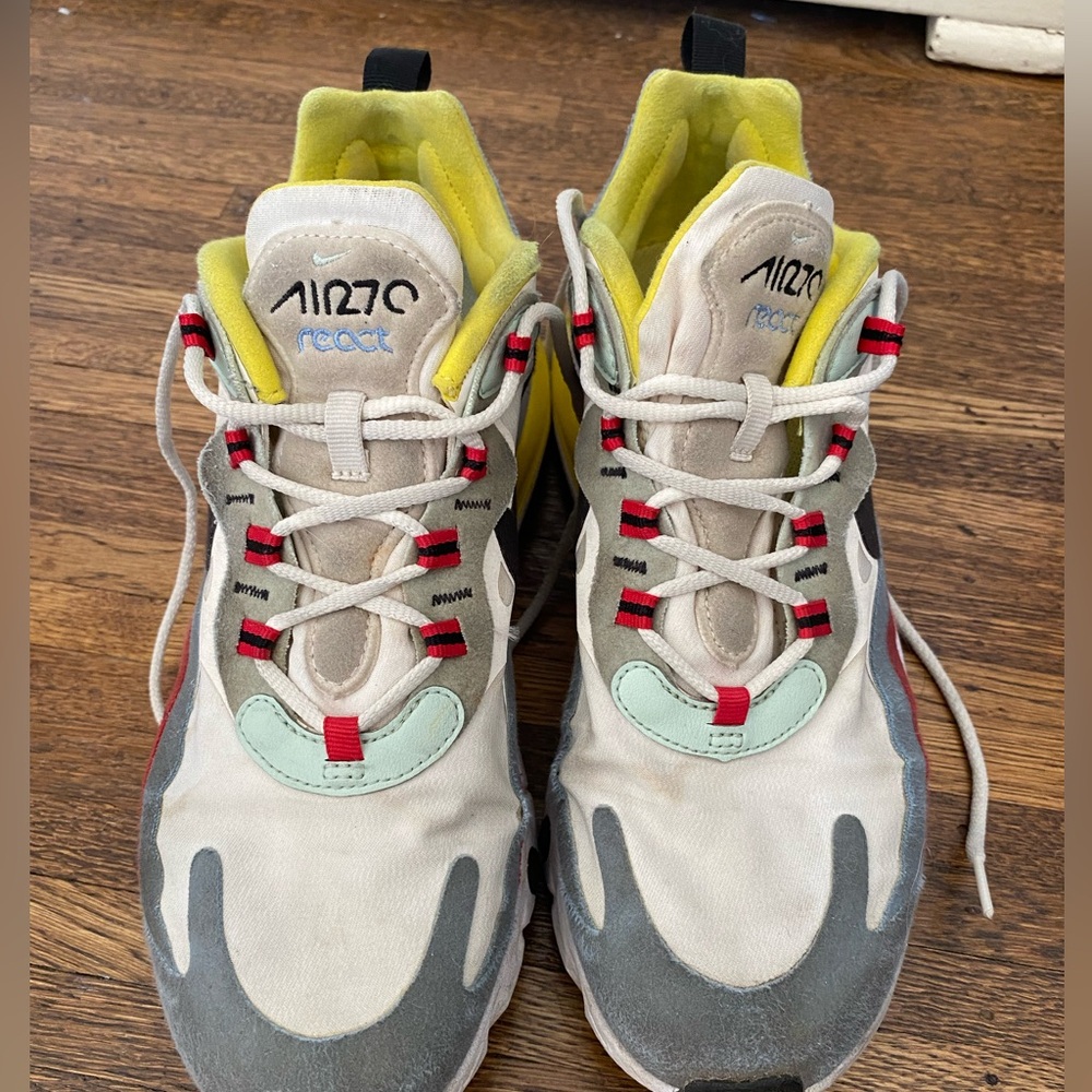 8.5 Nike’s